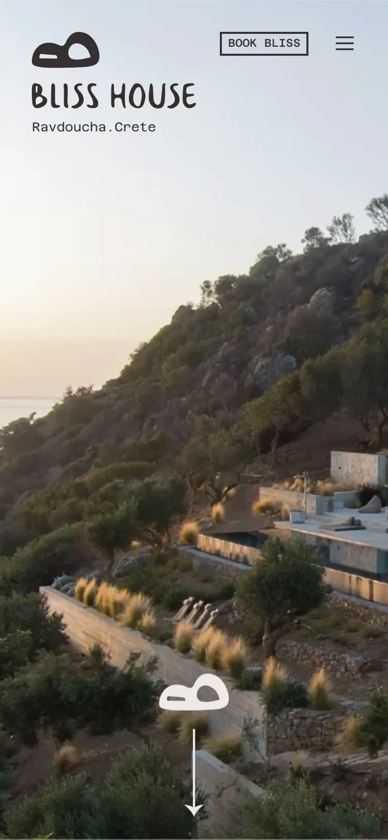 צילום מסך של פתיח Bliss House Crete בטלפון, עם כפתור הזמנה ותפריט.
